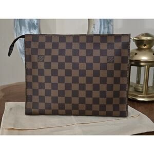 Louis Vuitton Damier Ebene Toiletry 26